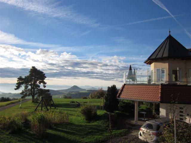 Hegaustern Guest House Engen Exterior foto